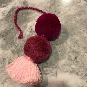 Nena & Co., July Chloe POM of the month 💕